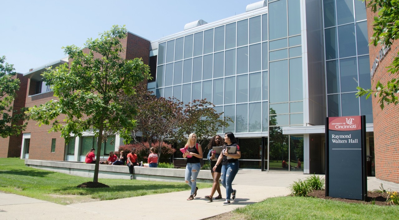 Blue Ash Bearcat Student Food Pantry, UC Blue Ash College - UC Blue Ash  College