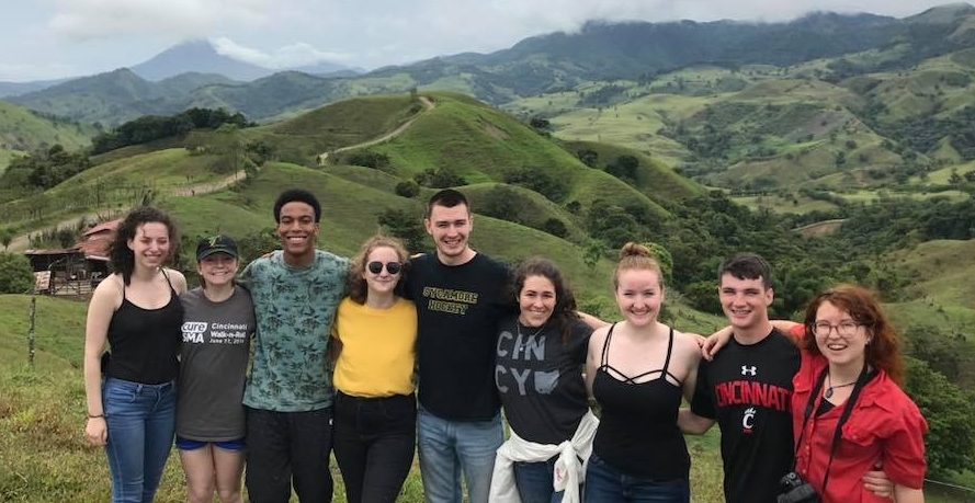 UC Blue Ash students in a Costa Rican national park