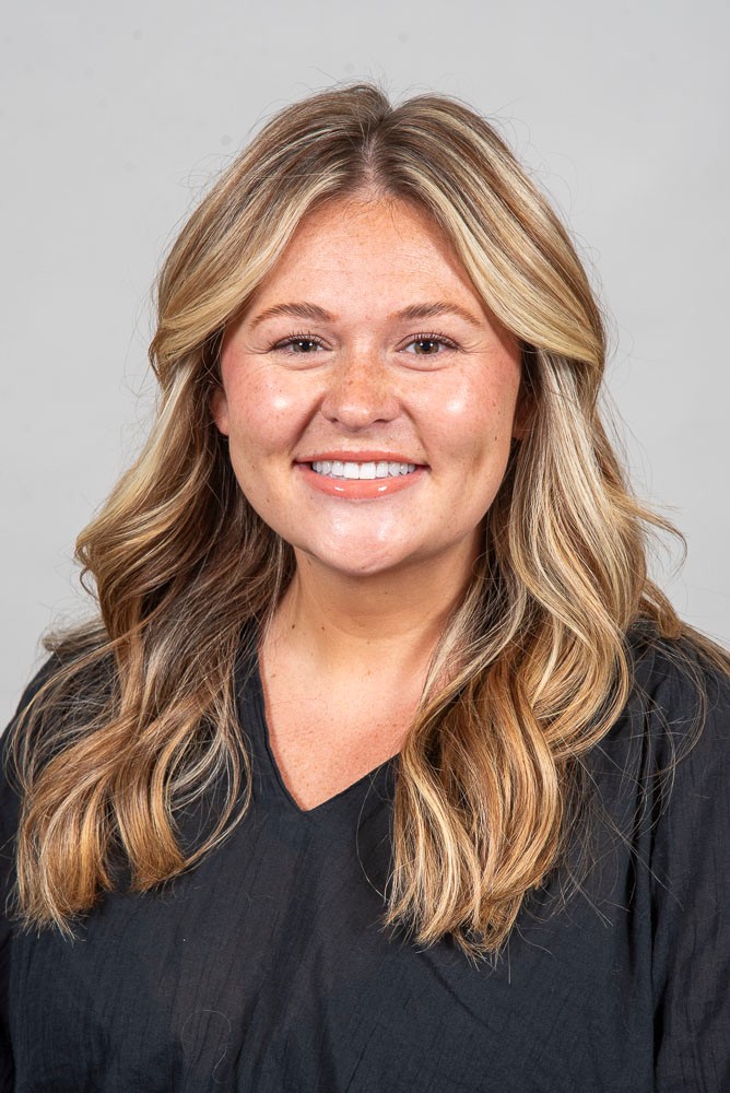 Headshot of Mackenzie Caple, RDH