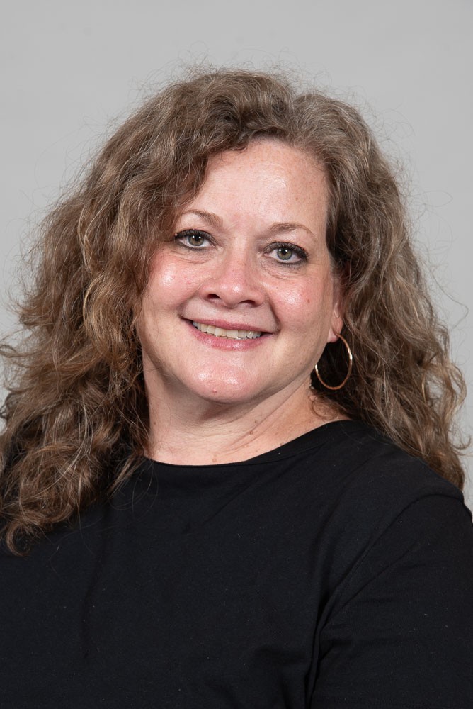 Headshot of Alicia McEwen