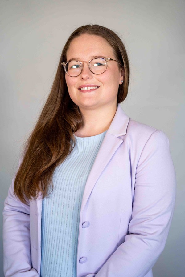 Headshot of Nicole Carver, PhD