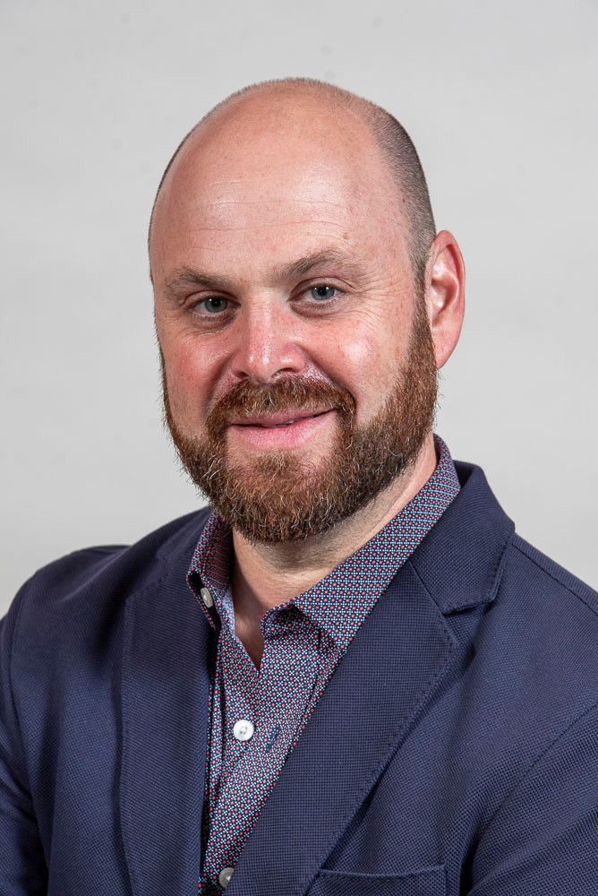 Headshot of Seth Rosin