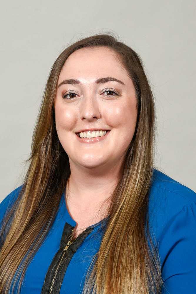 Headshot of Alana Dillon, BA, RVT